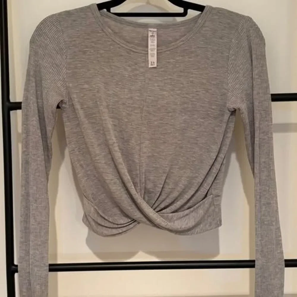 Alo Yoga Cover Long Sleeve Top in Dove Grey Heather